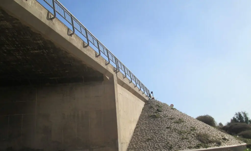 ouvrage Oued Maou